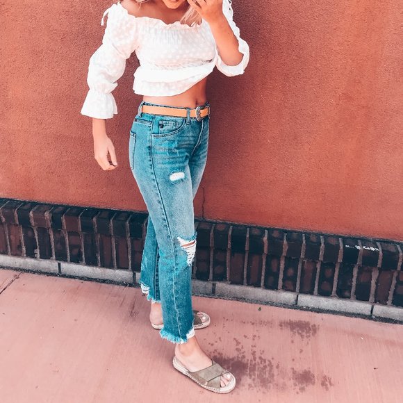 Off the Shoulder Blouse- runs small more like S/M - Picture 1 of 2